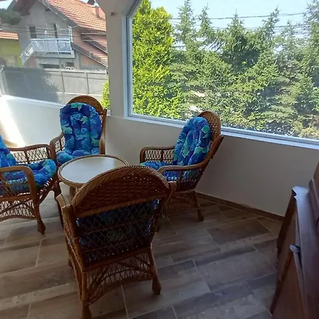 Ejna , Misevici Villa Rakovica