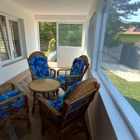 Ejna , Misevici Villa
