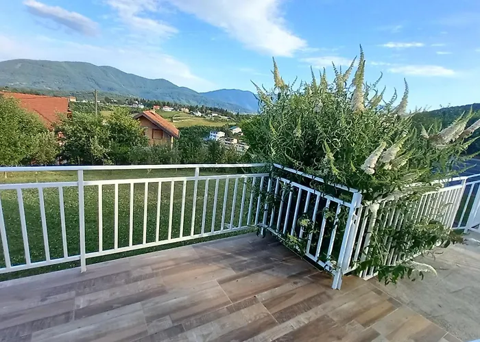 Vila Ejna , Misevici Rakovica