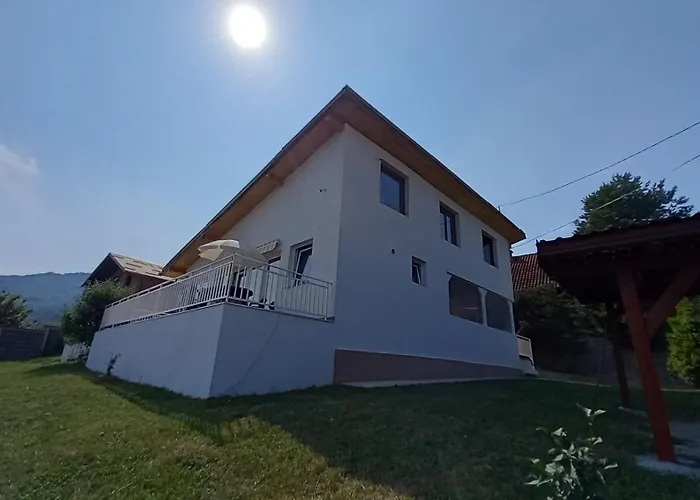 Vila Ejna , Misevici