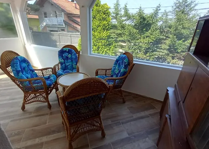 Ejna , Misevici Vila Rakovica